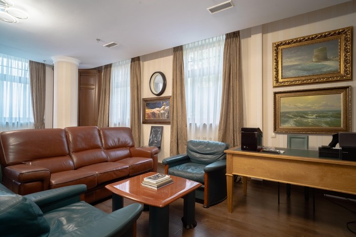 Фото компании Центр предметов роскоши Barrin