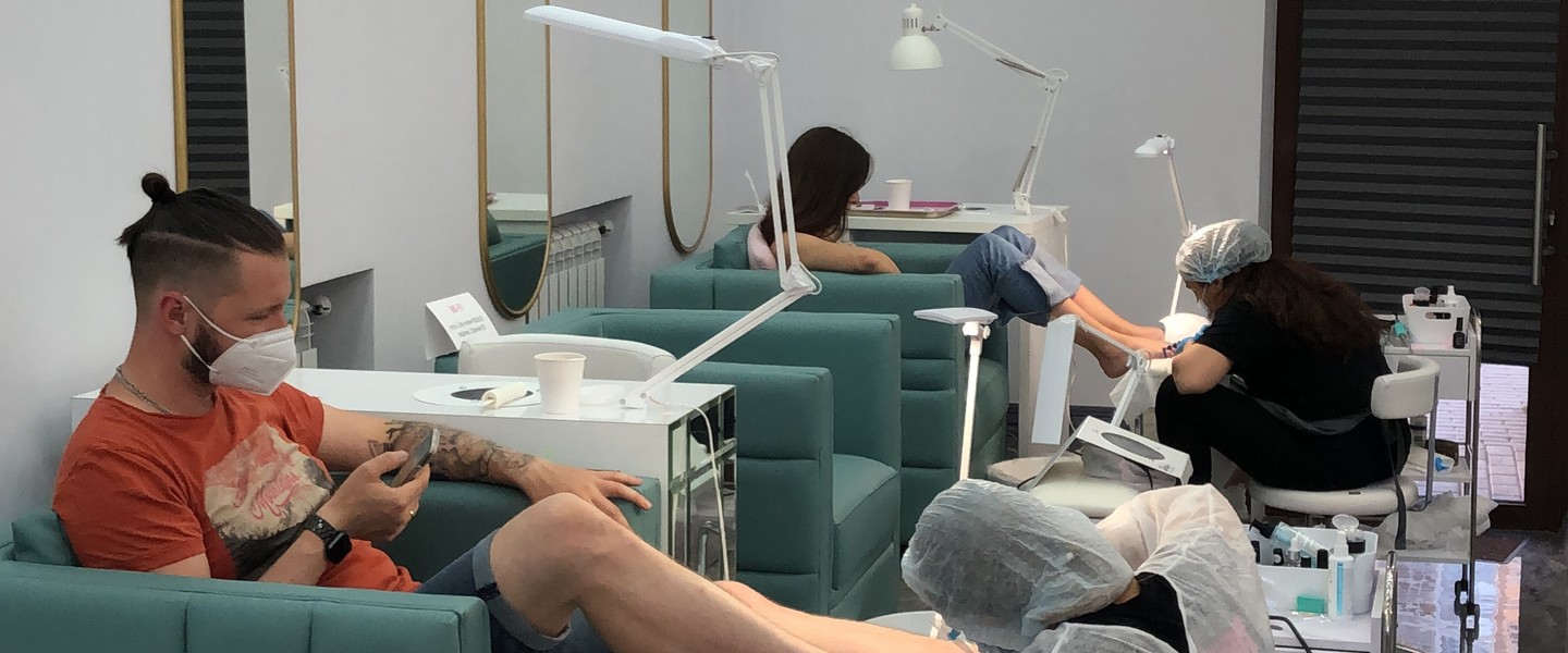 Фото компании Салон маникюра и педикюра Ликс NAIL на улице Бутлерова Сеть
