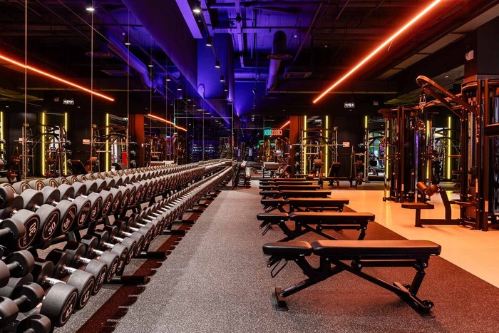 Фото компании Фитнес-клуб DDX Fitness Санкт-Петербург Лондон Молл Сеть