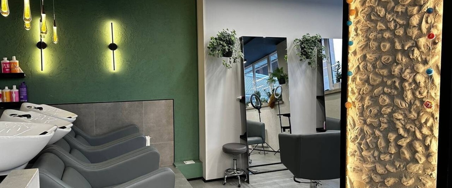 Фото компании Имидж-студия CAPSULAhair на Пионерской Сеть